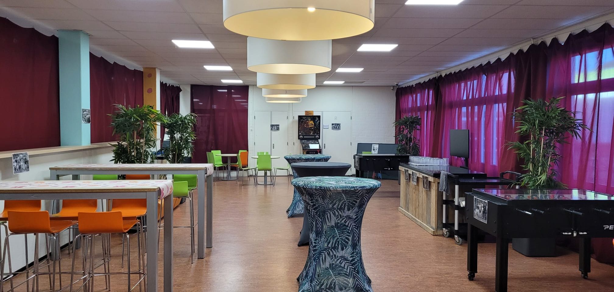 Omroep Gelderland bezoekt het examencafé van Pallas